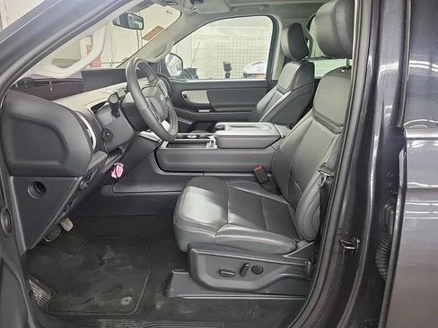 Used 2025 Ford Expedition Max Active AWD/4WD image 10