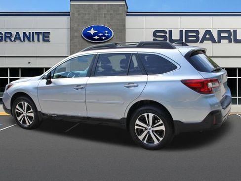 Used 2018 Subaru Outback 2.5i Limited AWD/4WD image 8