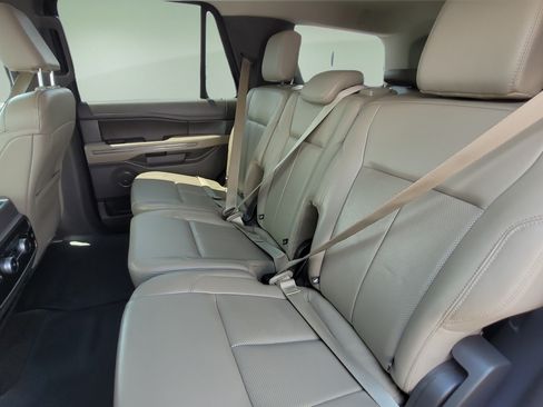 Certified 2021 Ford Expedition XLT AWD/4WD image 17