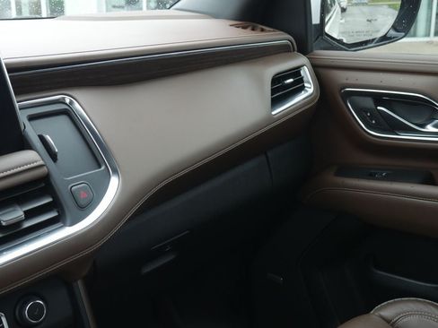 Used 2023 Chevrolet Tahoe High Country w/ Premium Package AWD/4WD image 49
