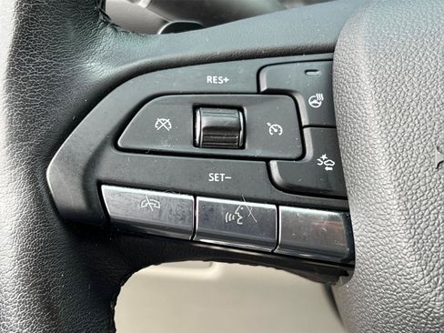 Used 2020 Cadillac XT4 Premium Luxury FWD image 25