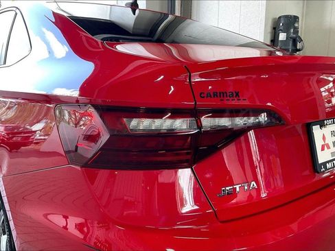 Used 2020 Volkswagen Jetta R-Line image 17