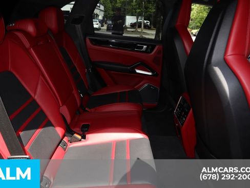 Used 2023 Porsche Cayenne Turbo AWD/4WD image 22