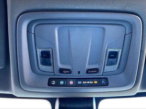 Used 2021 Chevrolet Silverado 1500 Custom w/ Safety Confidence Package image 34