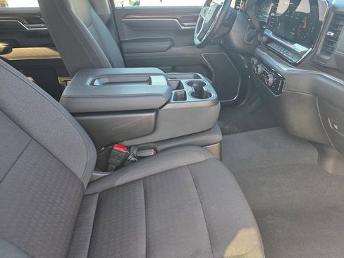 Used 2025 Chevrolet Silverado 1500 LT RWD image 22