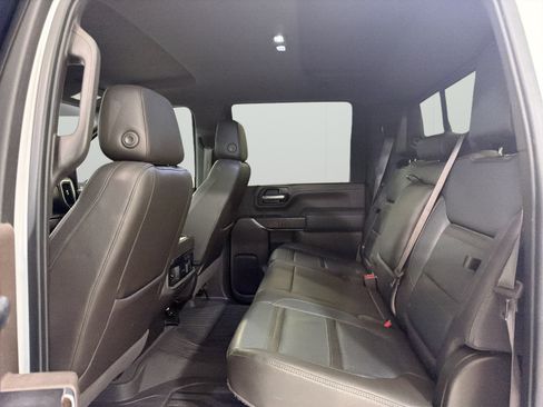 Used 2020 GMC Sierra 2500 Denali w/ Technology Package AWD/4WD image 10