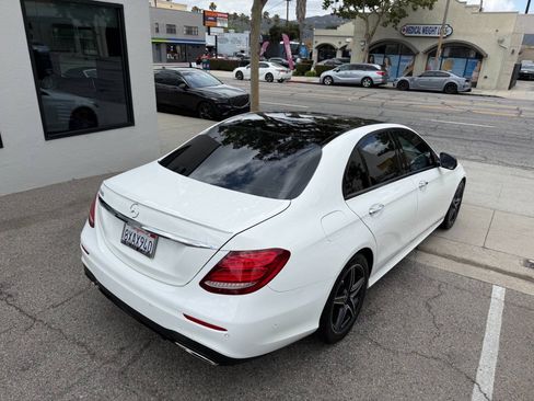 Used 2018 Mercedes-Benz E 300 image 14