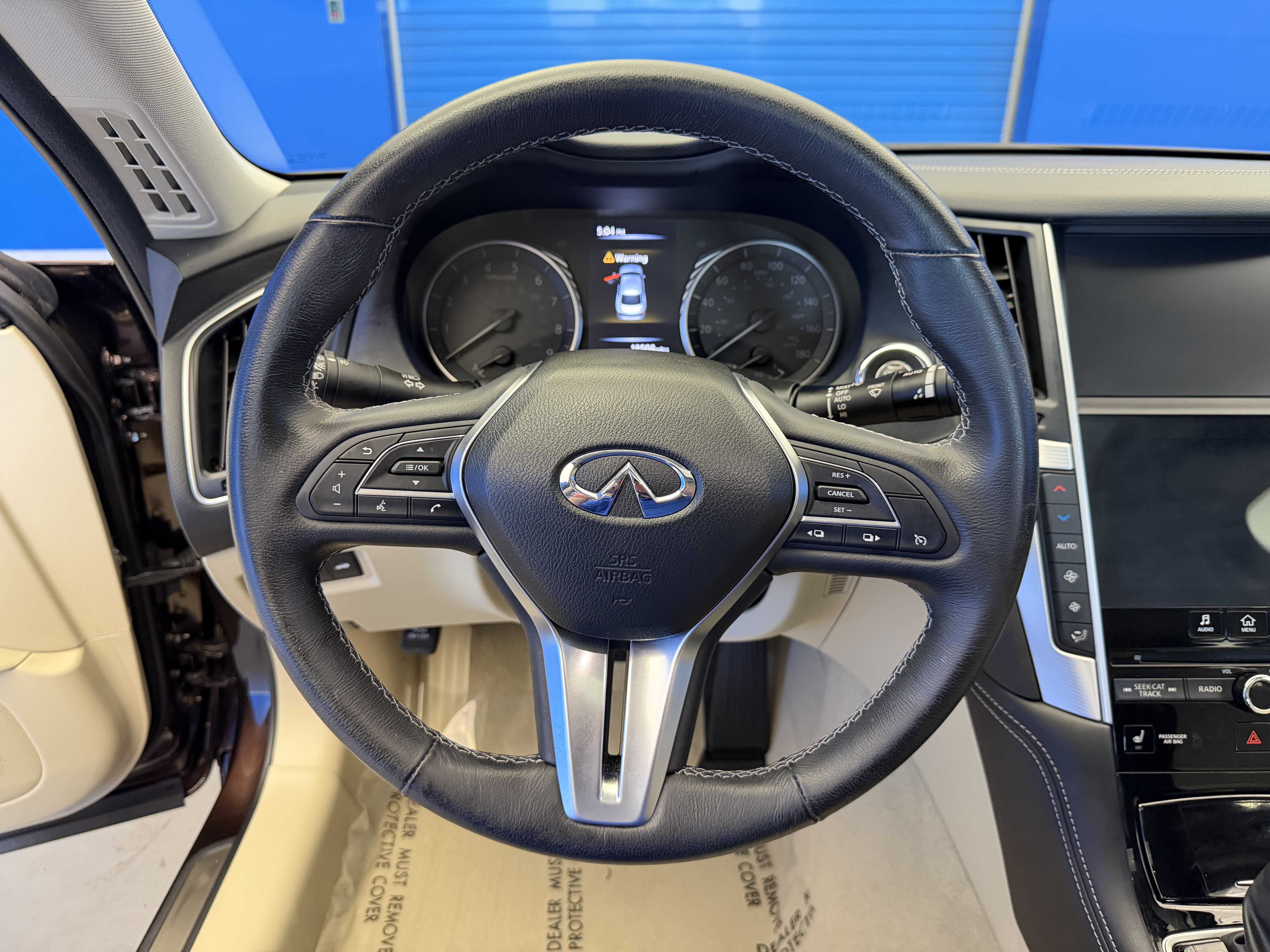 Used 2019 INFINITI Q50 Luxe w/ Essential Package (3.0T Luxe) AWD/4WD image 14