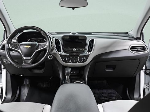 Used 2022 Chevrolet Equinox LT w/ LT True North Edition image 10