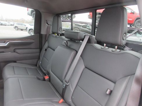 New 2026 GMC Sierra 1500 SLT w/ SLT Premium Plus Package image 15