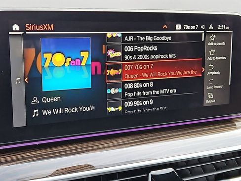 Used 2023 BMW 530i xDrive w/ Premium Package image 18