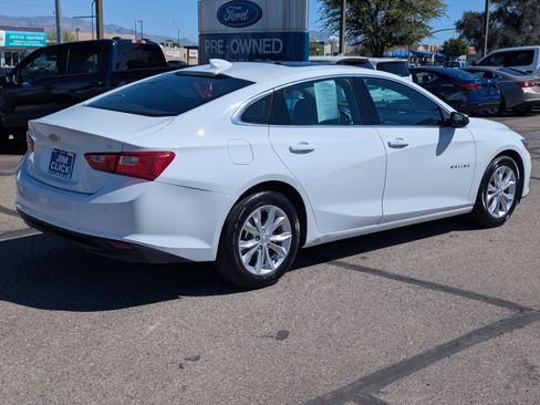 Used 2024 Chevrolet Malibu LT image 2