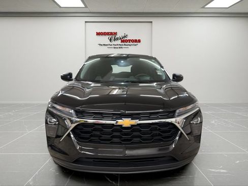 Used 2026 Chevrolet Trax LS FWD image 8