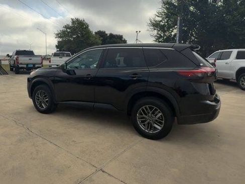 Used 2024 Nissan Rogue S AWD/4WD image 6