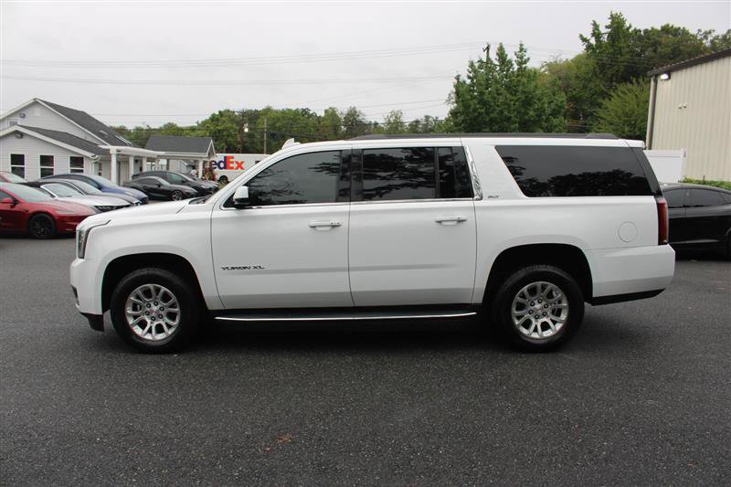 Used 2017 GMC Yukon XL SLT AWD/4WD image 4