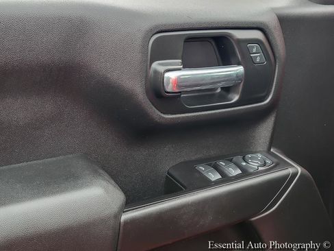 Used 2019 Chevrolet Silverado 1500 Custom Trail Boss w/ Custom Convenience Package AWD/4WD image 14