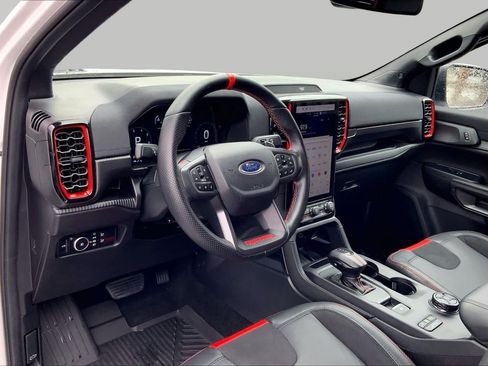 Used 2025 Ford Ranger Raptor AWD/4WD image 18