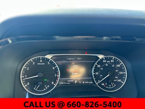 Used 2024 Nissan Pathfinder SV image 16