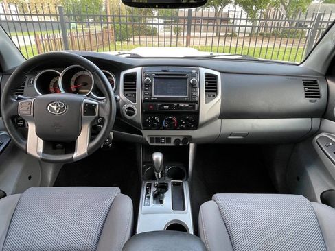 Used 2012 Toyota Tacoma 4x4 Double Cab w/ TRD Sport Pkg image 22
