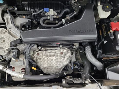 Used 2019 Nissan Rogue S image 30