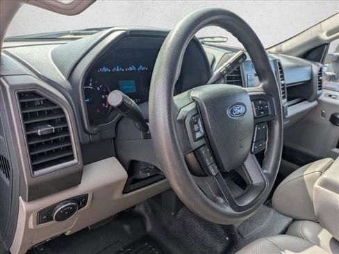 Used 2022 Ford F250 XL w/ Power Equipment Group image 9
