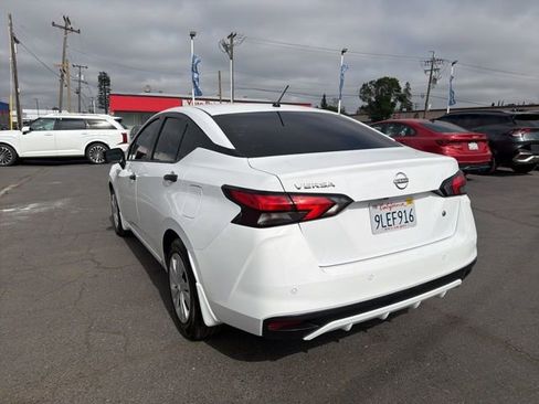 Used 2024 Nissan Versa S w/ Trunk Package FWD image 8