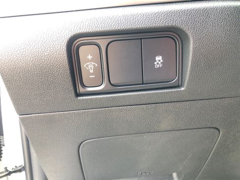 Used 2024 Kia Sorento S AWD/4WD image 11