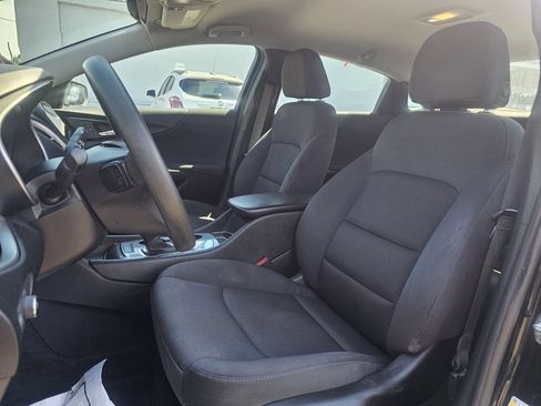 Used 2022 Chevrolet Malibu LS FWD image 17