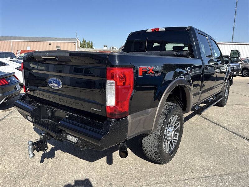 Used 2017 Ford F250 Lariat w/ Lariat Ultimate Package AWD/4WD image 7