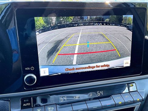 Used 2025 Toyota Camry LE image 20