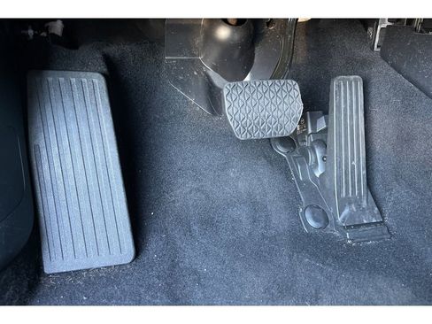 Certified 2022 MAZDA MAZDA3 s image 40