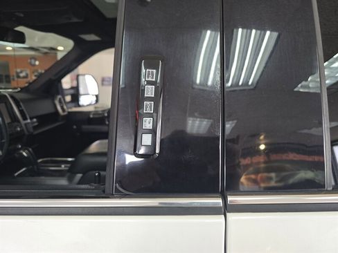 Used 2017 Ford F150 Platinum w/ Technology Package image 27