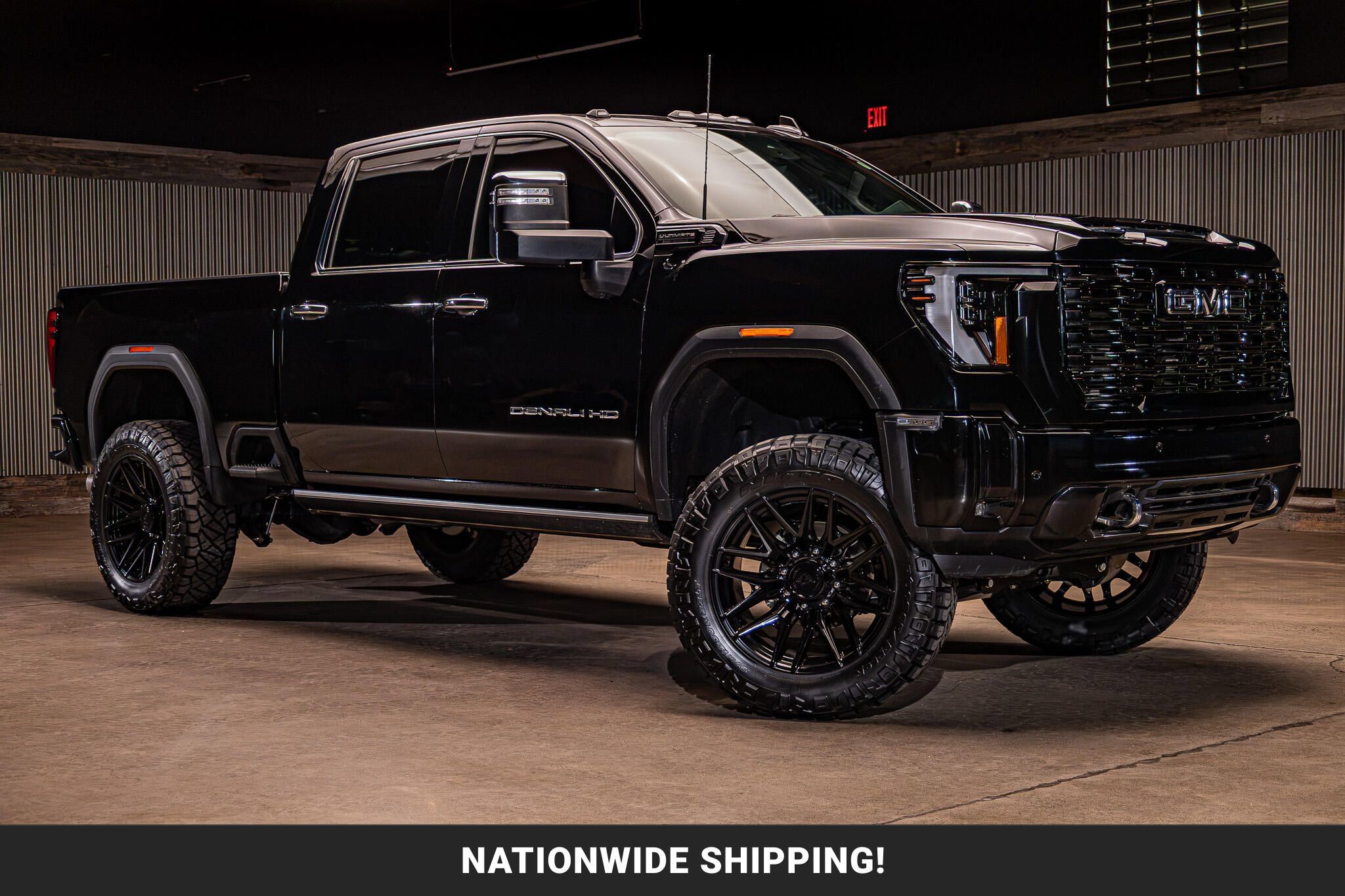 Used 2025 GMC Sierra 2500 Denali Ultimate AWD/4WD image 1