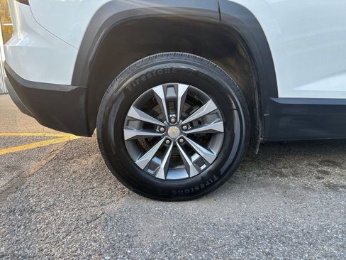 Used 2025 Chevrolet Equinox LT FWD image 31