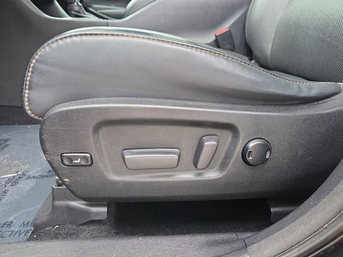 Used 2018 Toyota Highlander Limited image 30