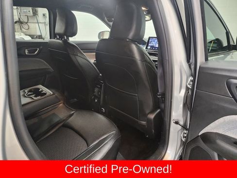 Certified 2024 Jeep Compass Latitude image 30