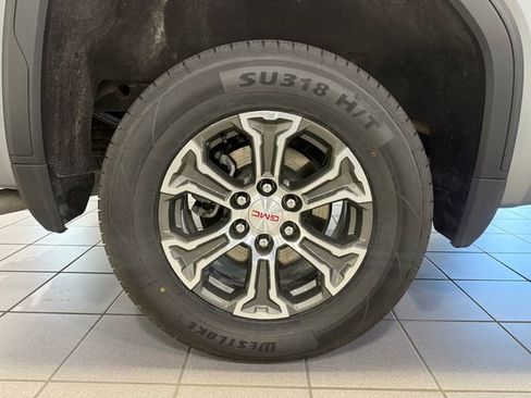 Certified 2024 GMC Sierra 1500 SLT image 11