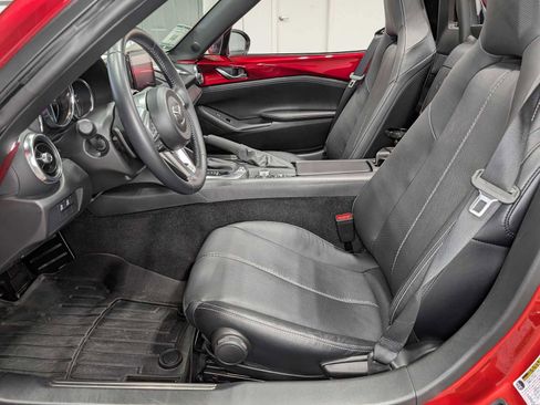 Used 2023 MAZDA MX-5 Miata Grand Touring RWD image 5
