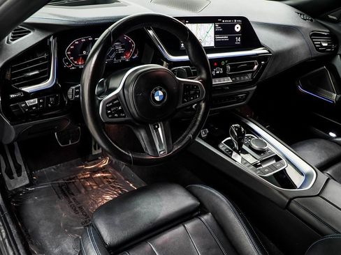 Used 2023 BMW Z4 M40i w/ Premium Package image 17