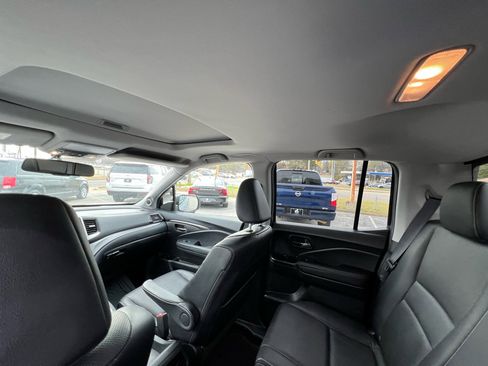 Used 2019 Honda Ridgeline RTL-T image 33