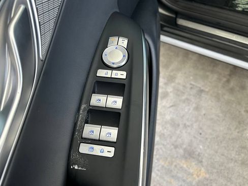 Used 2025 Genesis GV70 2.5T AWD/4WD image 39