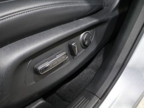 Used 2025 Honda CR-V EX-L image 10