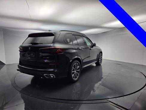 Used 2022 BMW X5 xDrive40i w/ M Sport Package image 12