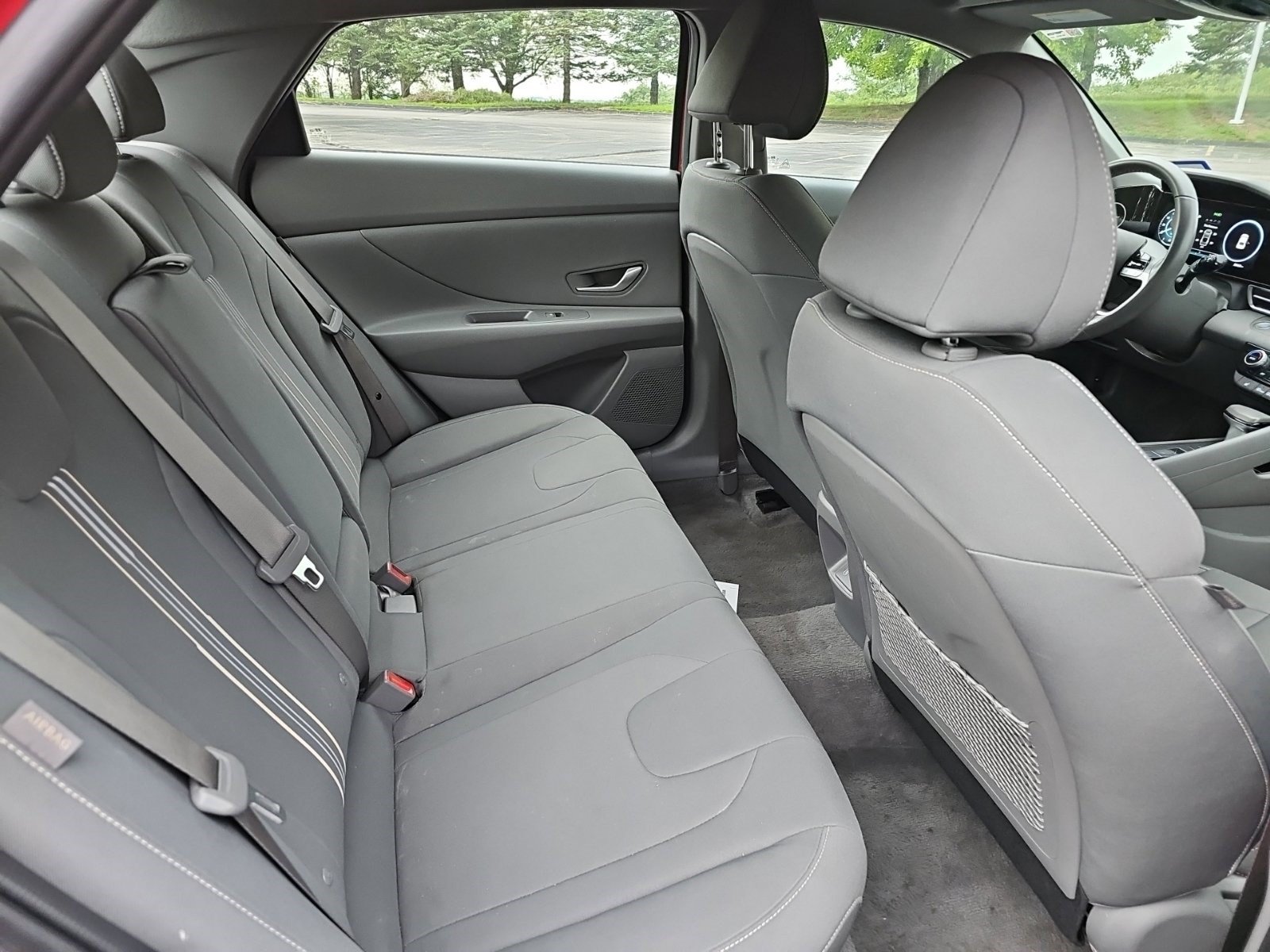 Used 2025 Hyundai Elantra SEL FWD image 16