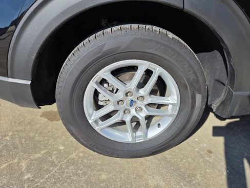 Used 2025 Ford Explorer Active w/ Active Comfort Package image 13