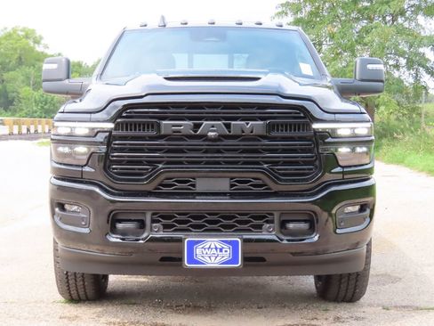 New 2026 RAM 3500 Laramie AWD/4WD image 21