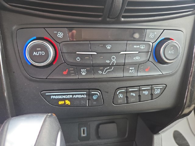 Used 2018 Ford Escape Titanium AWD/4WD image 30