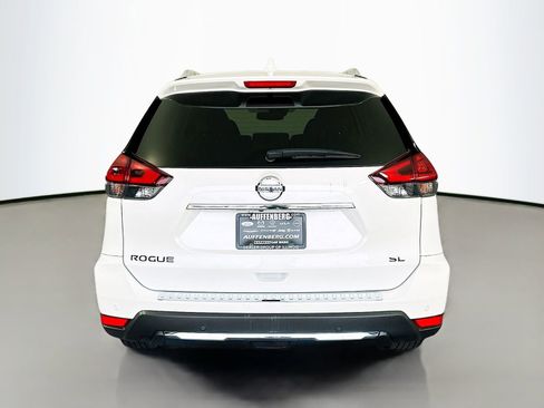 Used 2020 Nissan Rogue SL w/ Premium Package FWD image 6