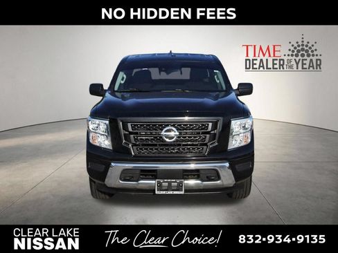 Used 2022 Nissan Titan SV AWD/4WD image 2