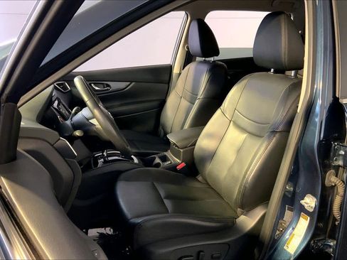 Used 2015 Nissan Rogue SL image 5